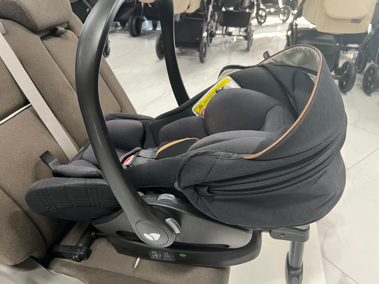 Автолюлька на базе Isofix Joie 